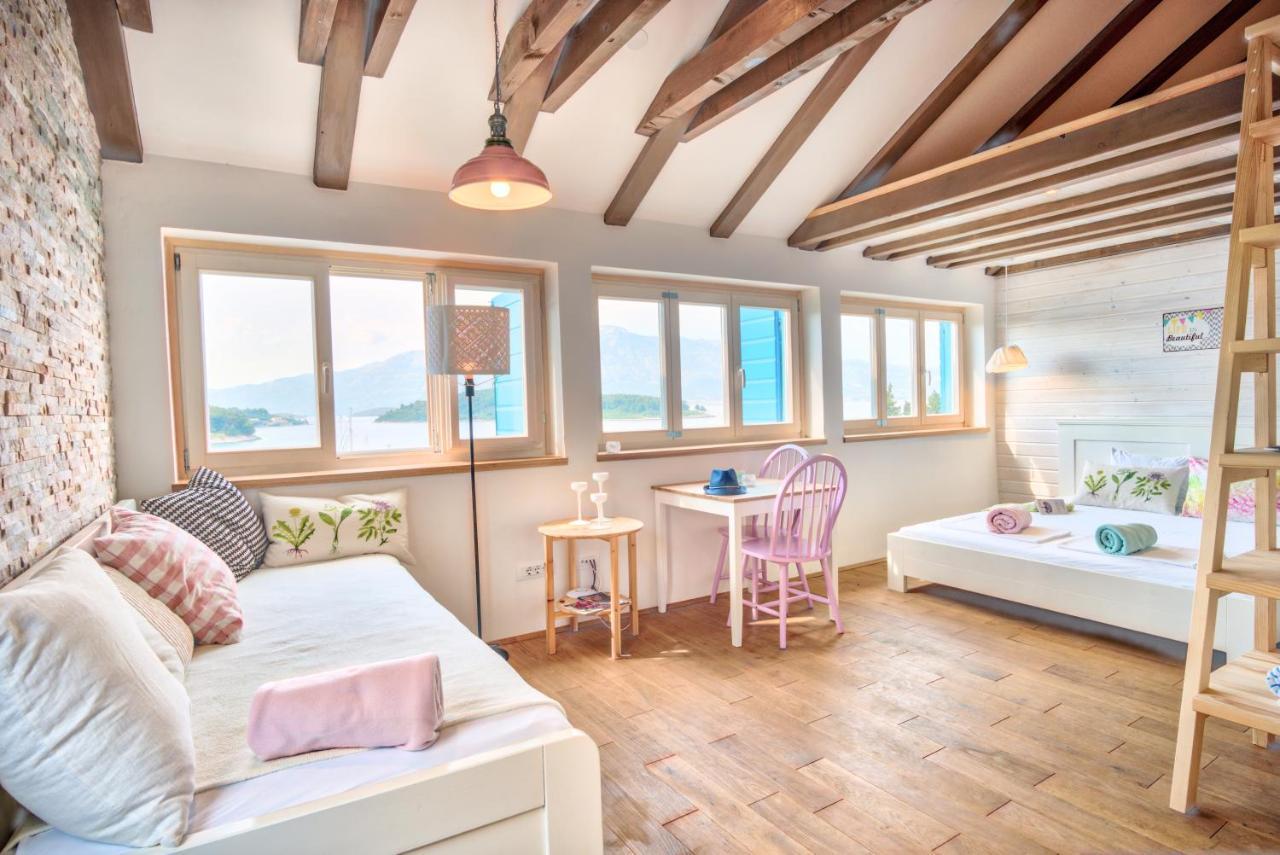 Eco Aparthotel The Dreamers'S Club ลุมบาร์ดา ภายนอก รูปภาพ